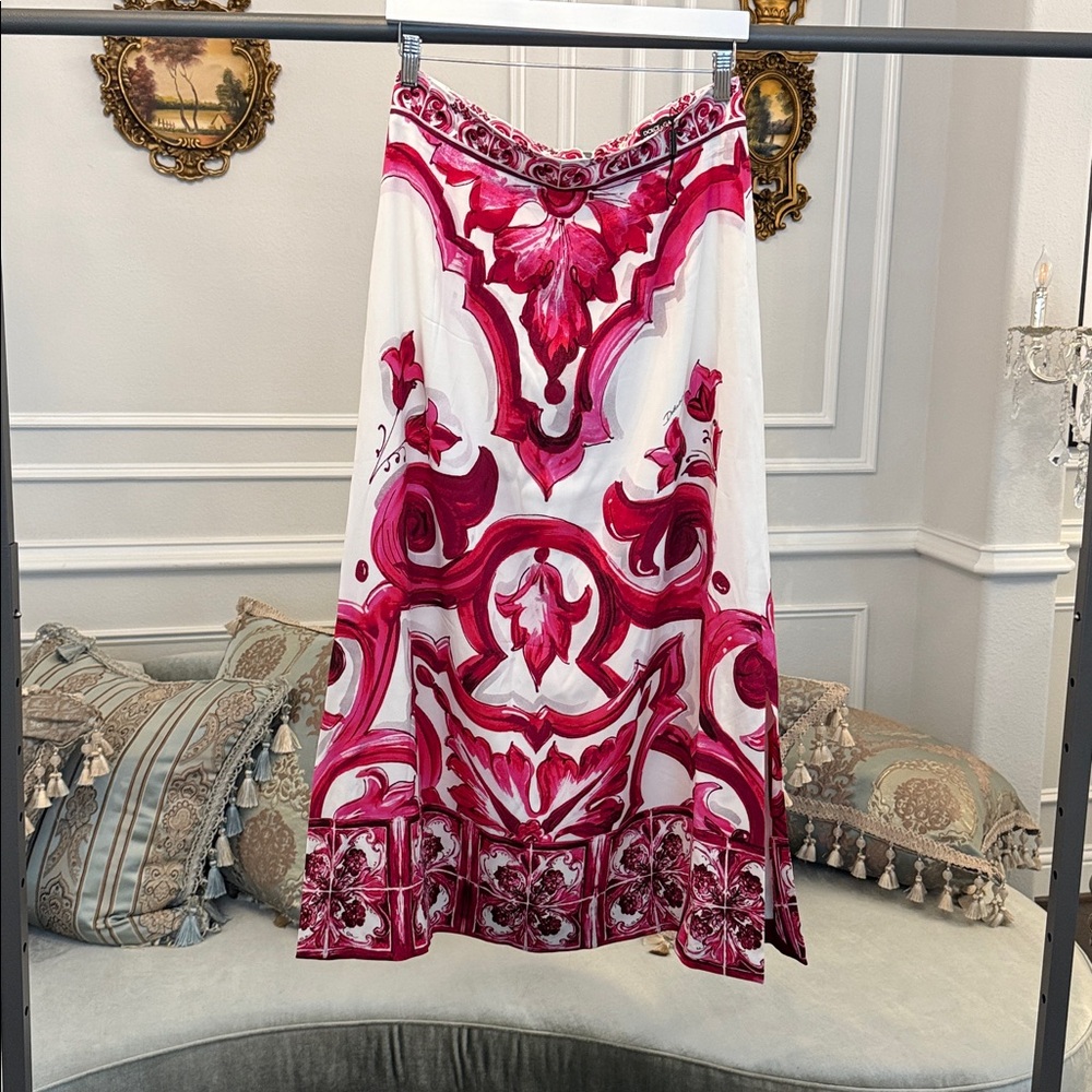 AUTHENTIC DOLCE & GABANNA Majolica-print charmeuse calf-length skirt Size 46